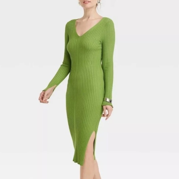 A New Day NWT Green V-Neck Long Sleeve Ribbed Stretchy Sweater Midi Dress - Picture 1 of 13